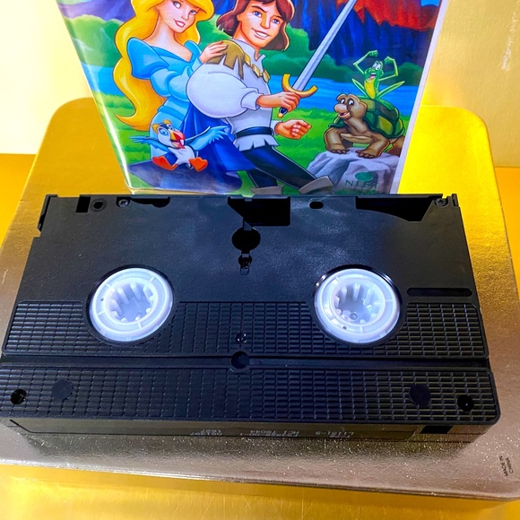 THE SWAN PRINCESS WARNER BROS. VTG 90s ESCAPE FROM CASTLE MOUNTAIN VHS VIDEO - Picture 9 of 13